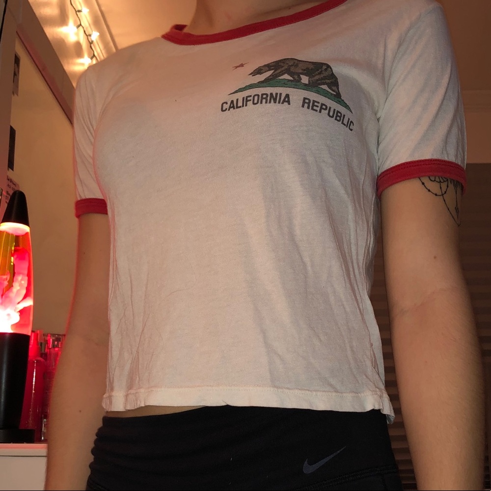 CALIFORNIA CROP TOP